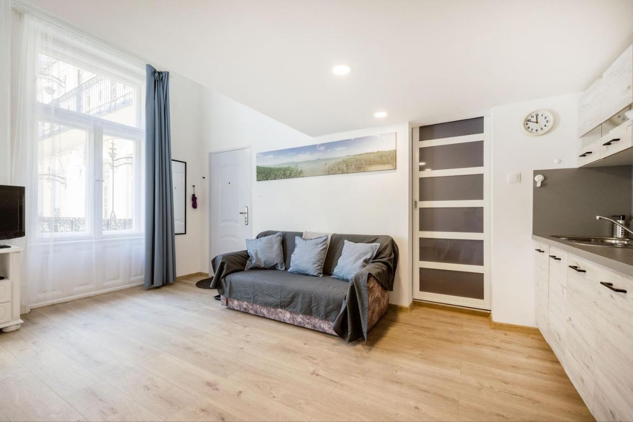 V12 Apartments بودابست المظهر الخارجي الصورة