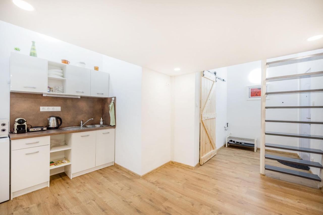 V12 Apartments بودابست المظهر الخارجي الصورة