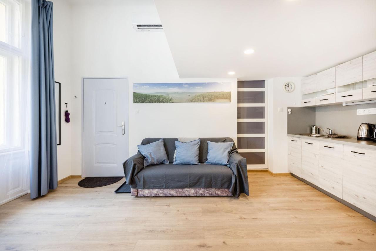 V12 Apartments بودابست المظهر الخارجي الصورة